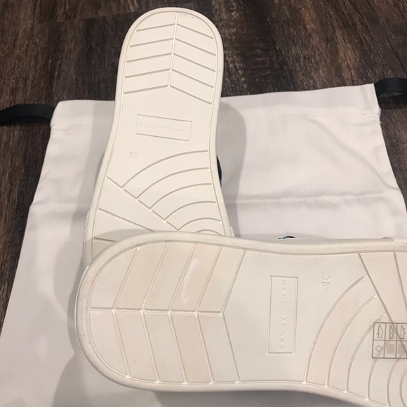 ❤️Marc Jacobs slip ons❤️ - Picture 6 of 6